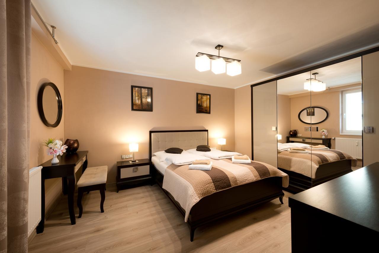 B2B Apartments Ихлава Екстериор снимка