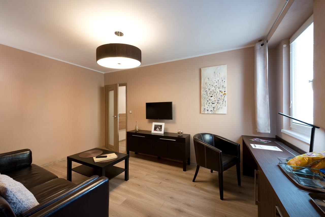B2B Apartments Ихлава Екстериор снимка