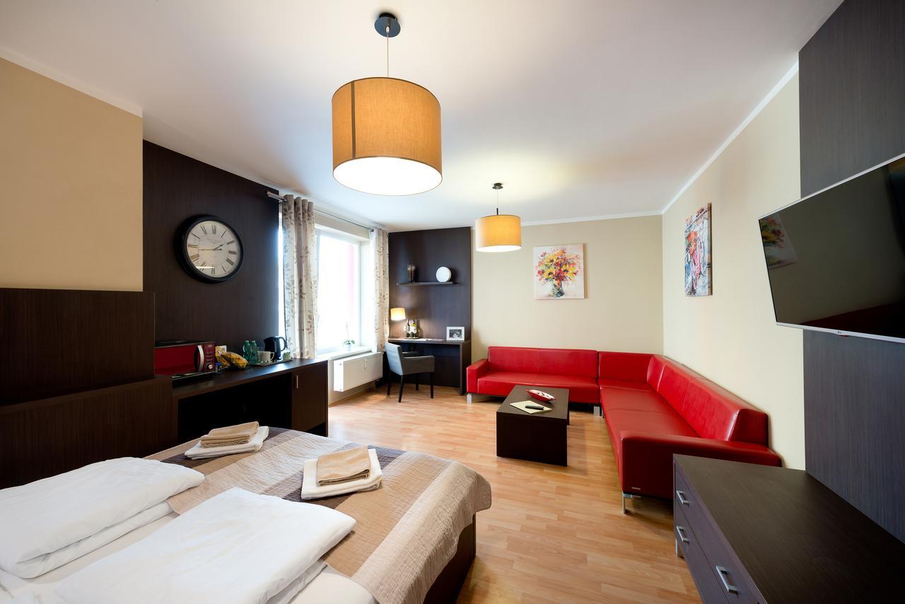 B2B Apartments Ихлава Екстериор снимка